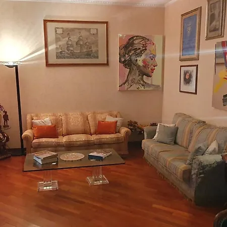 شقة Mary Grace House *