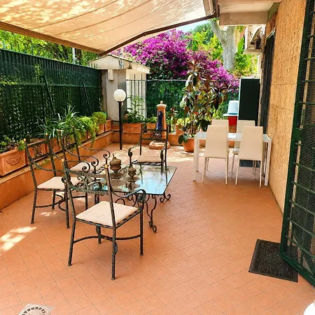 Mary Grace House Appartamento Roma